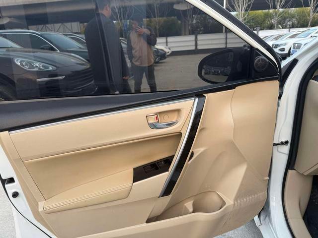 Toyota Corolla 1.8L Hybrid 2016