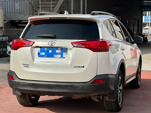 Used Toyota RAV4 2015