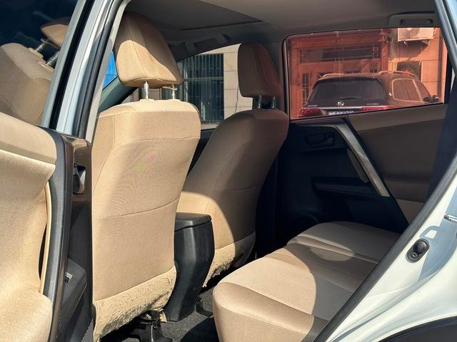 Used Toyota RAV4 2015