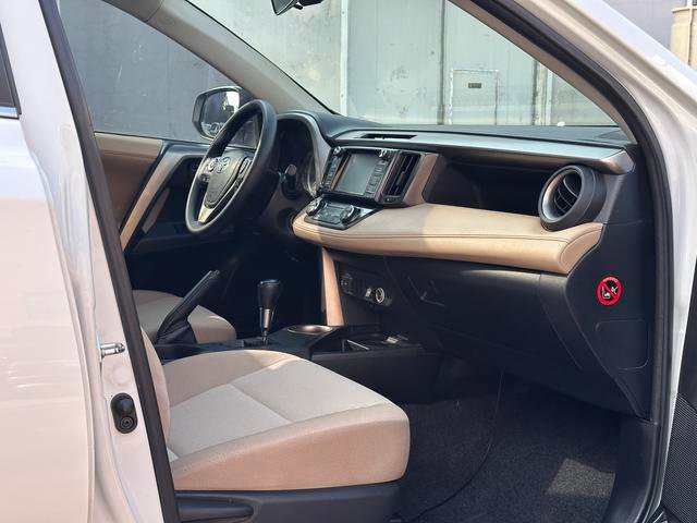 Used Toyota RAV4 2015