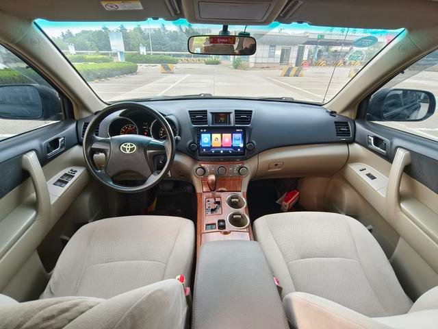 TOYOTA HIGHLANDER 2009 2.7L 2WD 5-Seater Elite Version