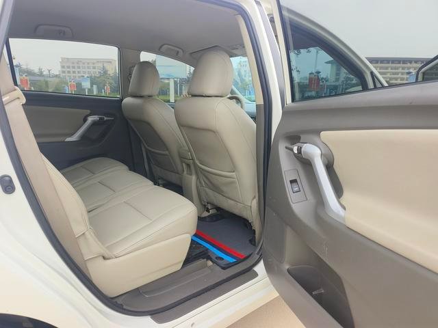 TOYOTA E’Z 2014 Star Shine 1.8L CVT Elite Version