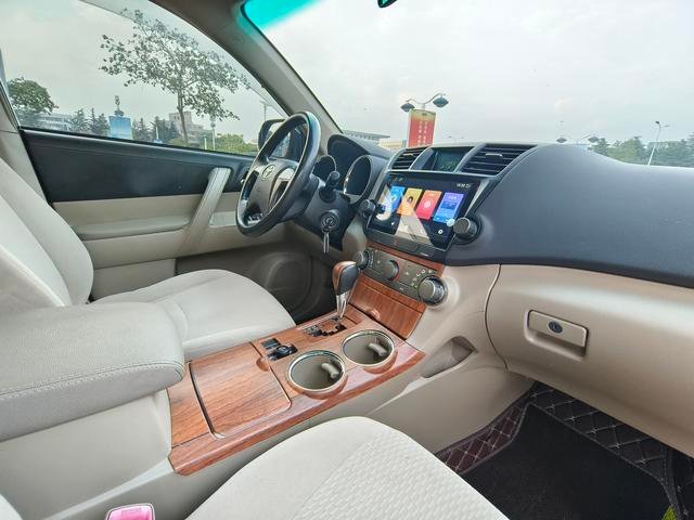 TOYOTA HIGHLANDER 2009 2.7L 2WD 5-Seater Elite Version