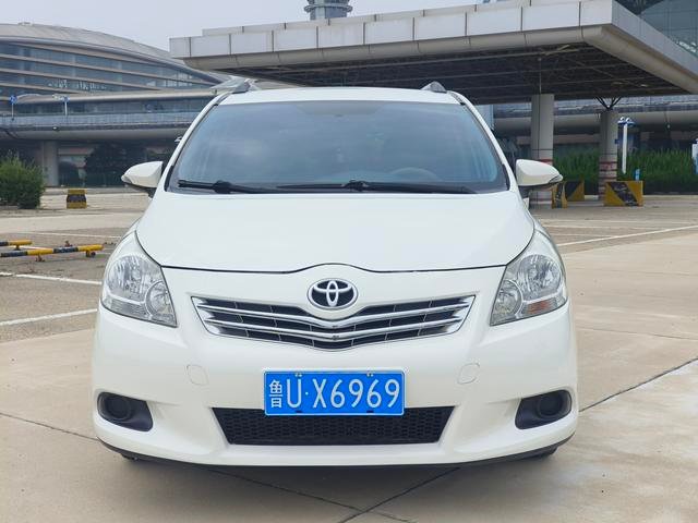 TOYOTA E’Z 2014 Star Shine 1.8L CVT Elite Version