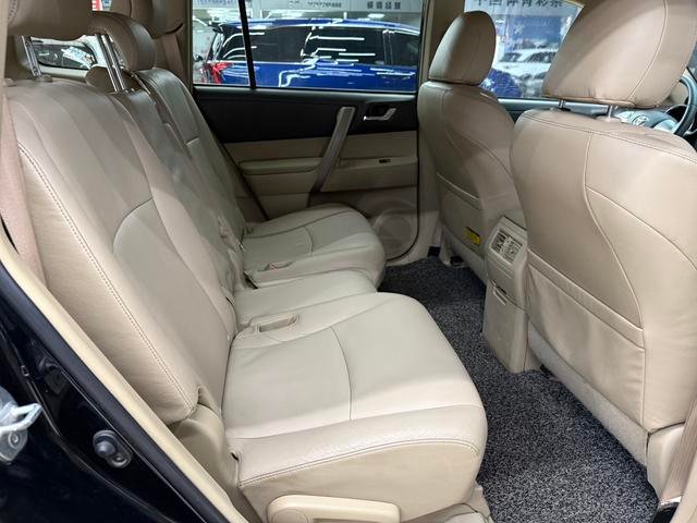 TOYOTA HIGHLANDER 2011 2.7L 2WD 5-Seater Sport Version