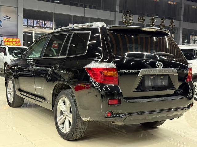 TOYOTA HIGHLANDER 2011 2.7L 2WD 5-Seater Sport Version
