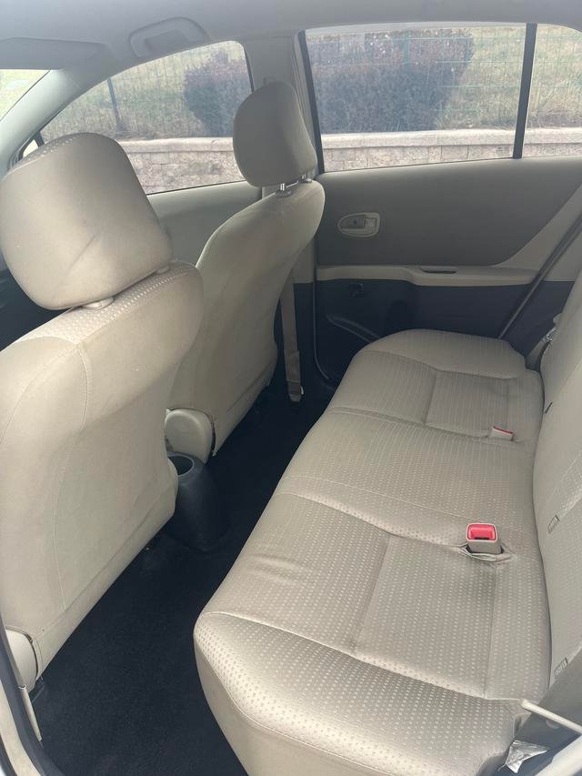 TOYOTA YARIS 2011 1.6L Automatic Attractive Version