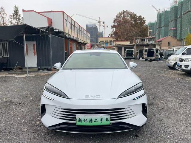 BYD Seal DM-i 2023 1.5L 121KM Elite Model