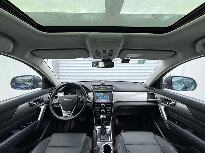 HAVAL H2 2016 1.5T AUTO 2WD LUXURY
