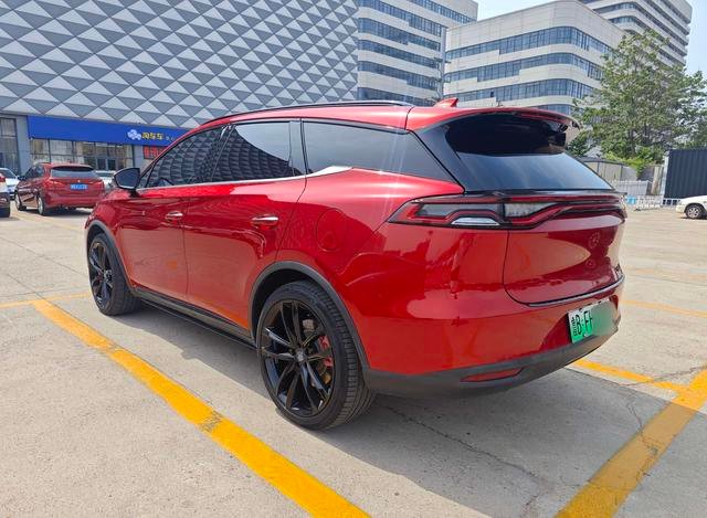 BYD Tang DM 2018 2.0T Full-Time 4WD Intelligent Connectivity Chuangshi Edition 7-Seater National V