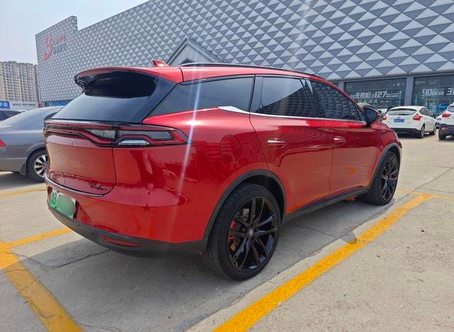 BYD Tang DM 2018 2.0T Full-Time 4WD Intelligent Connectivity Chuangshi Edition 7-Seater National V