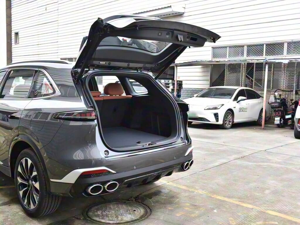 CHANGAN CS75 PLUS 2.0T NEW BLUE WHALE POWERFUL EDITION