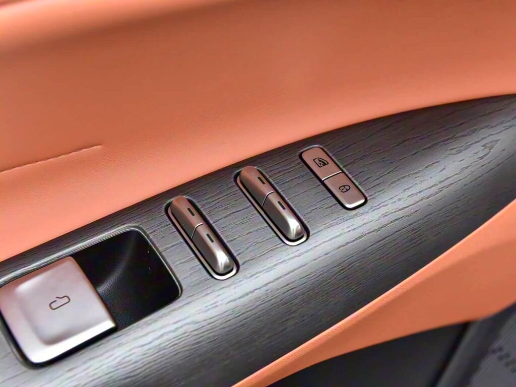 CHANGAN CS75 PLUS 2.0T NEW BLUE WHALE POWERFUL EDITION