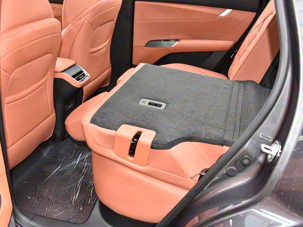 CHANGAN CS75 PLUS 2.0T NEW BLUE WHALE POWERFUL EDITION