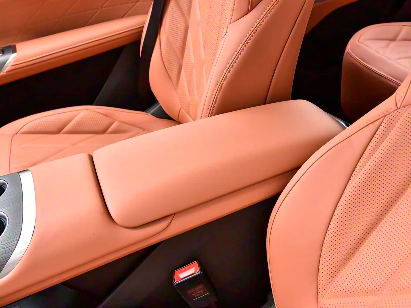 CHANGAN CS75 PLUS 2.0T NEW BLUE WHALE POWERFUL EDITION