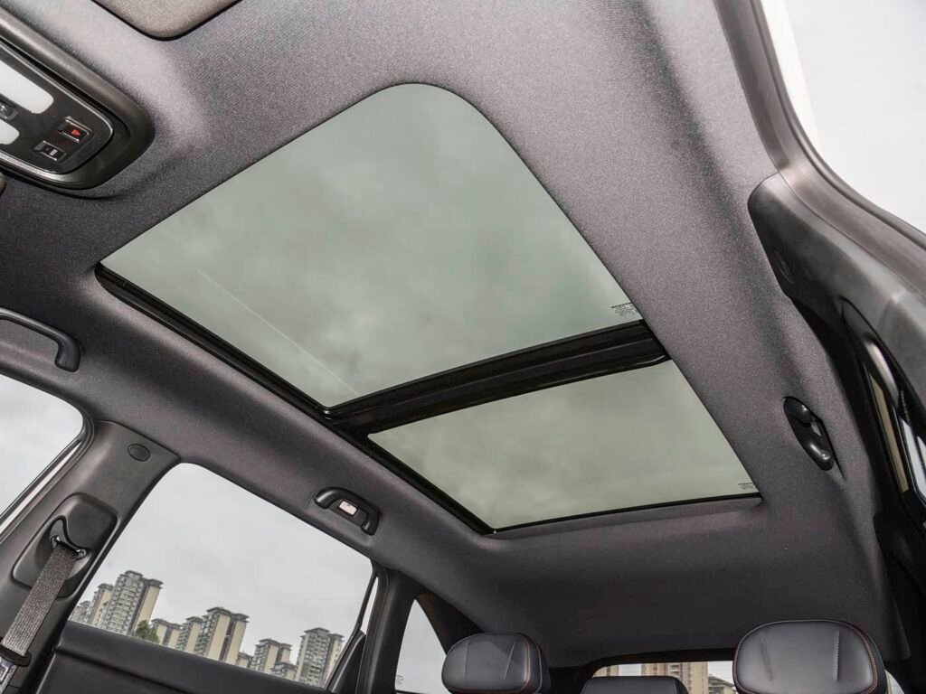 CHANGAN CS75 PLUS 1.5T NEW BLUE WHALE INTELLIGENT JOY EDITION