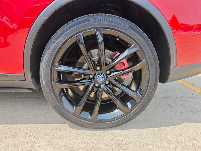 BYD Tang DM 2018 2.0T Full-Time 4WD Intelligent Connectivity Chuangshi Edition 7-Seater National V