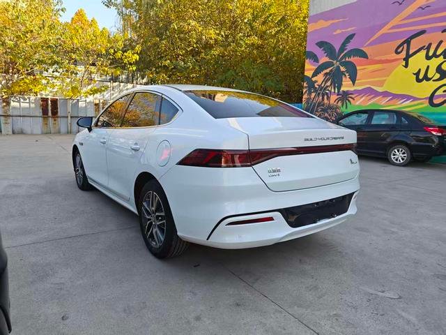 BYD Qin PLUS DM-i 2021 55KM Flagship