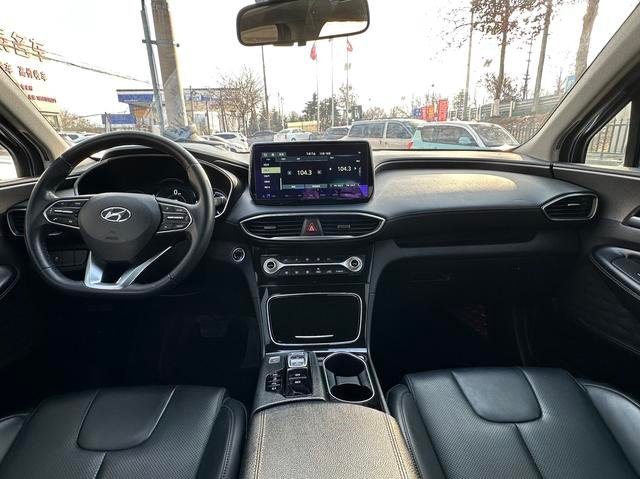 HYUNDAI Santa Fe 2020 380 TGDi DLX AT 2WD Intelligently