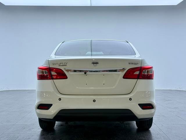 Nissan SYLPHY Classic 1.6XE CVT Comfort