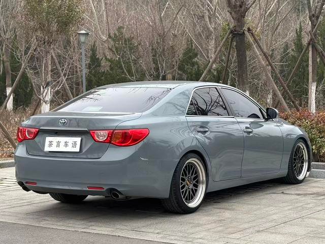 Toyota Reiz 2010 2.5V