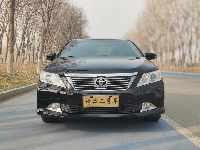 Toyota Camry 2012 2.5G Luxury