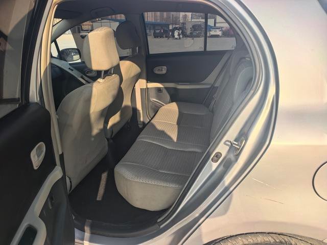 Toyota Yaris 2011 1.6E MT