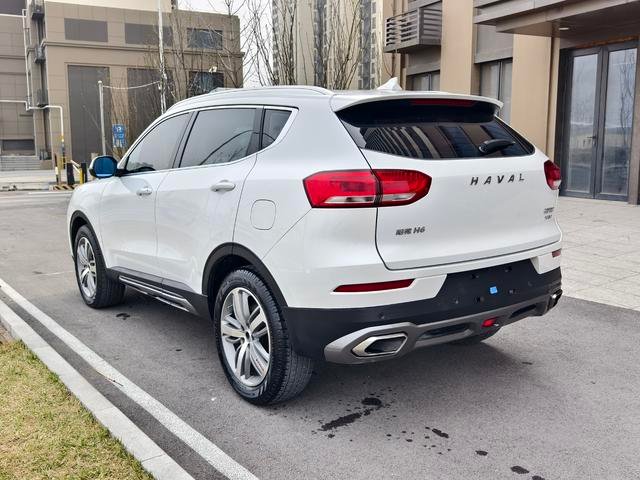 2018 HAVAL H6 2.0T AUTO LUXURY