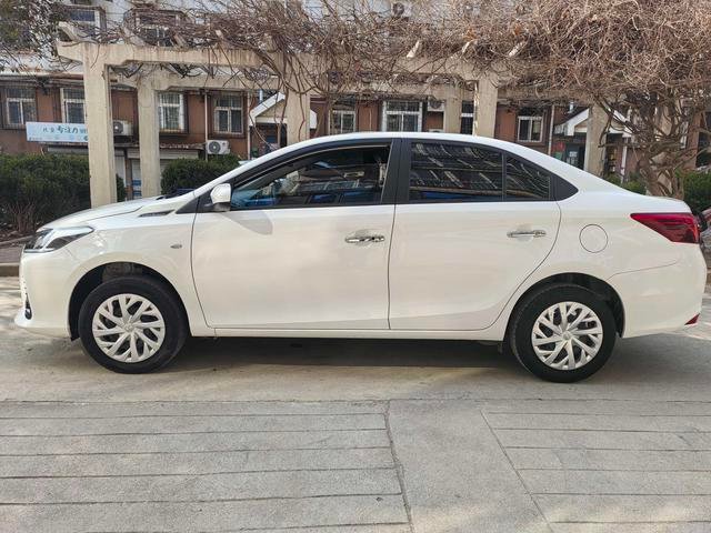 Toyota VIOS 2022 1.5l CVT