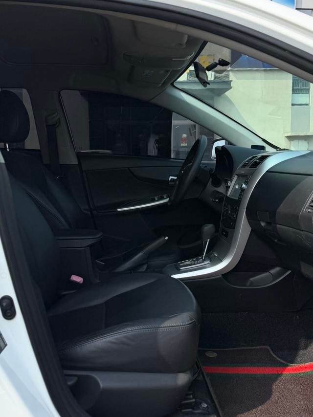 Toyota Corolla 2013 1.6L AT