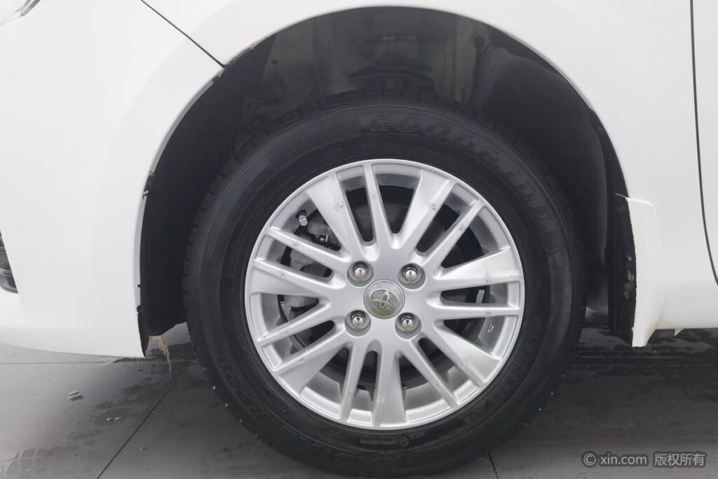 ToyotaYARIS L 2014 1.3E Manual Charm Edition