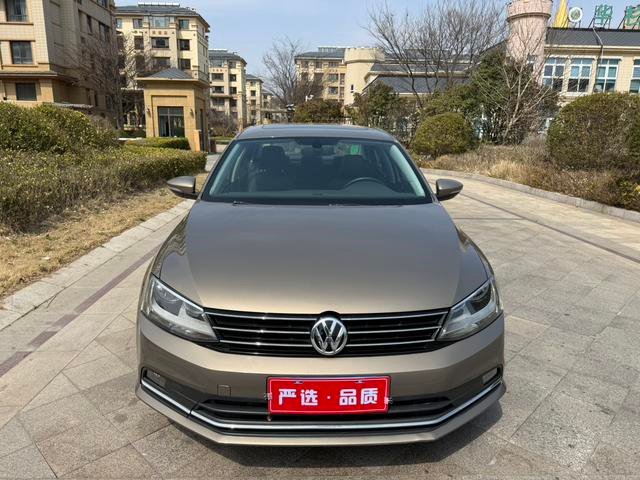 Sagitar 2017 180TSI Automatic Premium Edition