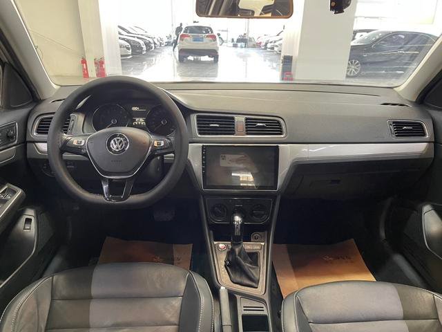 Lavida 2017 1.6L Automatic Trendline