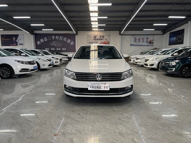 Lavida 2017 1.6L Automatic Trendline