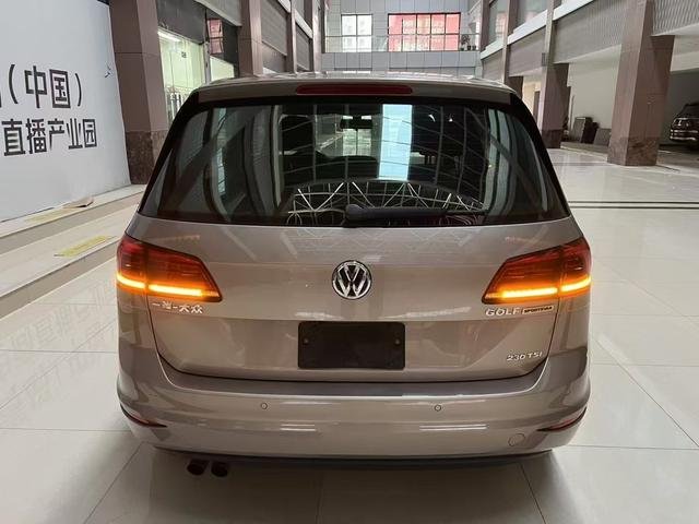 Golf Sportsvan 2016 230TSI Automatic Progressive