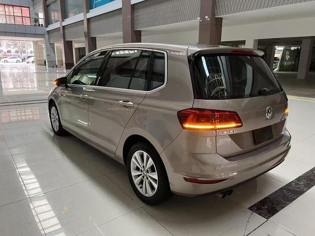 Golf Sportsvan 2016 230TSI Automatic Progressive