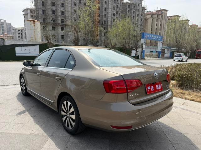 Sagitar 2017 180TSI Automatic Premium Edition