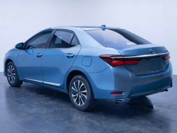 Pre-owned 2017 Corolla Hybrid Luxury export to Senegal