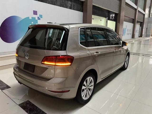 Golf Sportsvan 2016 230TSI Automatic Progressive