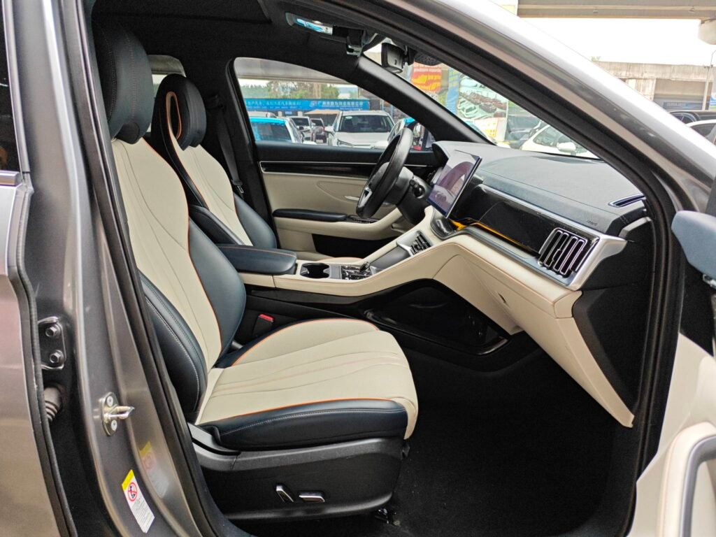 Used BYD SONG PLus DM-i 150km Export in Batch