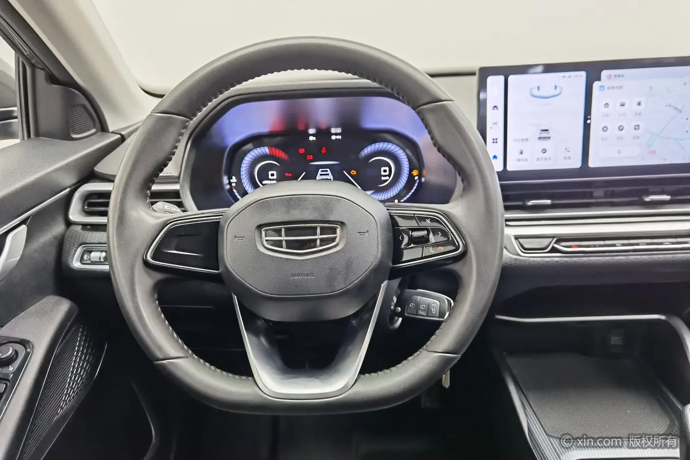 Emgrand 2023 V4 Champion 1.5L MT Luxury